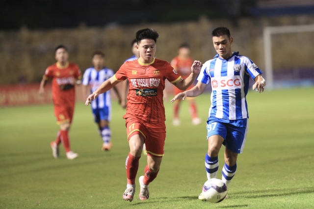 Tình Hình Cạnh Tranh