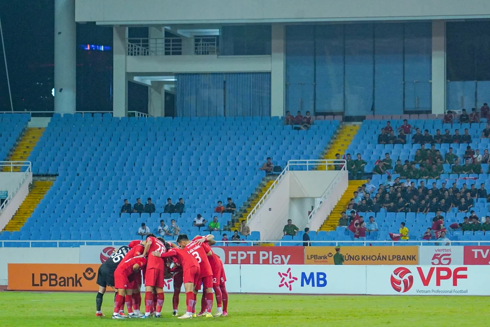 Vắng bóng khán giả